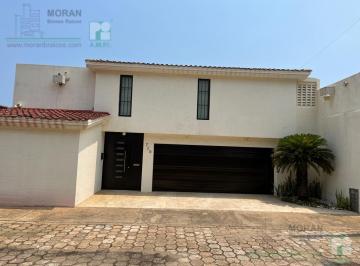 Casa · 457m² · 3 Recámaras · 2 Estacionamientos · Casa en Privada Residencia, en La Zona Centro de Coatzacoalcos, Ver.