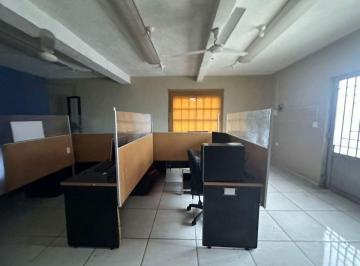 e6751ca79ca33b803ad42887d13b61f05d423ae208b14d0fa6a8c54d316b7dde · Oficinas de 220 m² en Renta, Planta Baja