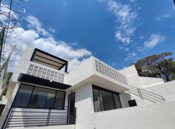 Casa · 168m² · 3 Recámaras · 2 Estacionamientos · Venta de Casa en Jardines de Cuernavaca