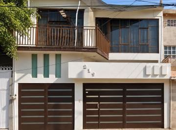 Casa de 3 habitaciones, Azcapotzalco · Casa en Venta en Nueva Santa Maria