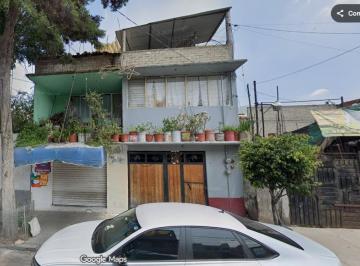 Casa de 4 habitaciones, Gustavo A. Madero · Casa de 172 m² con 4 Recámaras en Venta en Zona Escolar