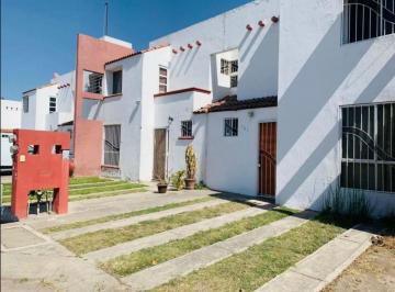 Casa de 2 habitaciones, Tlajomulco de Zúñiga · Excelente Casa en Venta Fraccionamiento Altus Bosques Tlajomulco de Zuñiga Jaliscoaarr