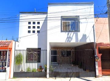 Casa de 4 habitaciones, Aguascalientes · Casa de 160 m² con 4 Recámaras en Venta en Colinas del Poniente