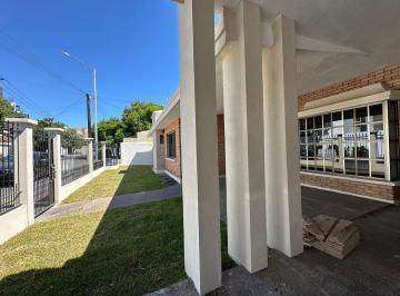 Casa de 3 habitaciones, San Pedro Garza García · Casa en Renta en Jardines del Campestre