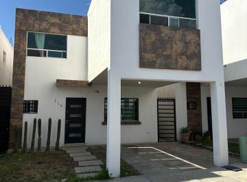 Casa de 3 habitaciones, Ramos Arizpe · Casa en Venta Fracc. Bonterra