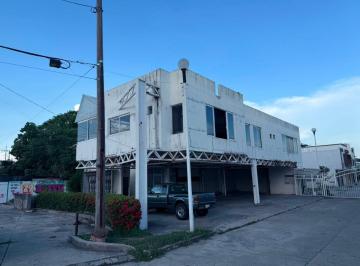 Local comercial , Centro · Local en Renta, Amplio y Cerca del Hospital Juan Graham La Isla