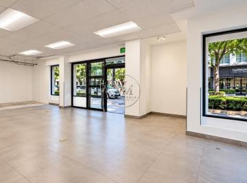 Local comercial · 126m² · Local Comercial en Plaza Mariscal Sucre