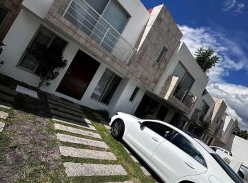 f1146354815392ab3d261a28726eff97c62ad2b42bc3754b9fb9401d31ed6647 · Casa en Renta en Santa Fe, Juriquilla