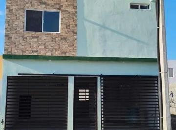Casa de 3 habitaciones, Victoria · Casa en Venta - Fraccionamiento Pajaritos