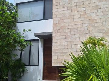 Casa en condominio de 3 habitaciones, Solidaridad · Casa en Venta en Paraíso Playa del Carmen.