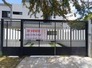Casa de 3 habitaciones, Zapopan · Casa de 130 m² con 3 Habitaciones en Venta en Jardines del Valle