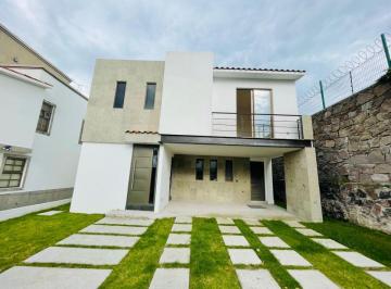 Casa en condominio de 4 habitaciones, Metepec · Hermosa Casa en Venta Condado del Valle en Esquina Metepec a 15 Mi. Galerias Metepec