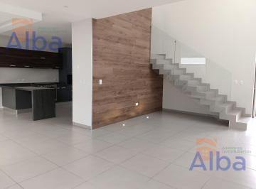 Casa · 200m² · 3 Recámaras · 2 Estacionamientos · Casa en Venta en Punta Dorada Zona Punta del Cielo