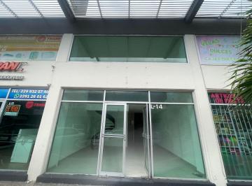 Local en centro comercial , Alvarado · Renta de Local Comercial en Plaza Veleros, Veracruz