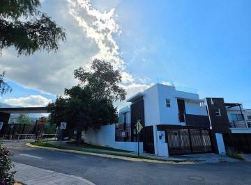 1309f730ebe0a8fba6b11d492d9cbe48c5af560b22d364e0ee8a0d6018d25b0f · Casa en Renta Residencial de La Sierra, Zona Sur, Monterrey, N. L.
