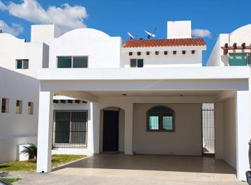 Casa de 4 habitaciones, Centro · Casa en Renta, 4 Recámaras con Baño Propio Puerta de Hierro