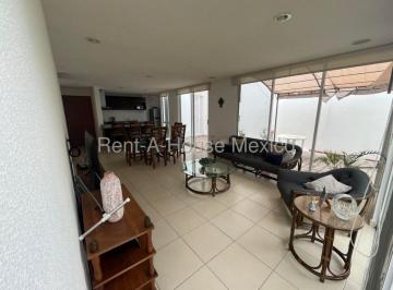 Casa de 2 habitaciones, El Marqués · Renta Casa Amueblada El Mirador, Amplis Espacios, 2 Recamaras, 2 Baños.