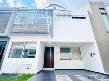 Casa de 3 habitaciones, Zapopan · Casa en Renta Solares Zona Real Zapopan
