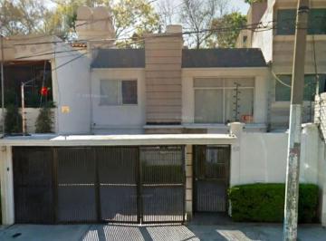 Casa de 3 habitaciones, Coyoacán · Hermosa Casa en Venta en Churubusco Country Club, Coyoacan, Cdmx