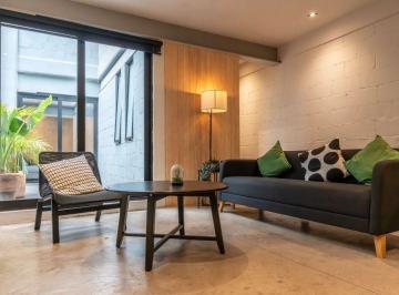 Departamento de 2 habitaciones, Guadalajara · Departamento Estilo Industrial con Patio Central y Balcón