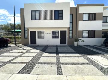 Casa · 82m² · 2 Recámaras · 2 Estacionamientos · Casa en Renta en Cerca de Kelloggs en Baoba Queretaro Gaa
