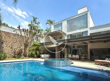 Casa de 5 habitaciones, Cuernavaca · Casa Moderna en Vista Hermosa con Privacidad y Vigilancia