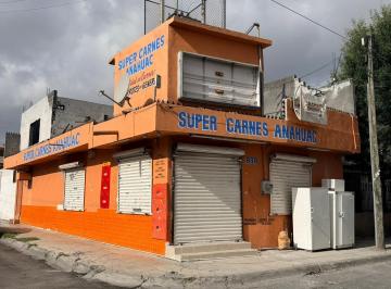 N/A · Local Comercial en Esquina con Permiso Para Venta de Cerveza y Cámara Fría — San Nicolás