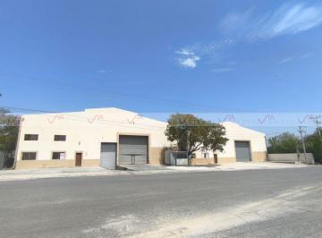 Nave industrial · 974m² · 7 Estacionamientos · Nave Industrial en Renta en Cumbres de Santa Catarina