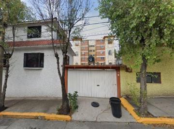 Departamento de 2 habitaciones, Tlalnepantla de Baz · Departamente de Remate en Bellavista en Tlalnepantla, Cerca de Plaza Satelite