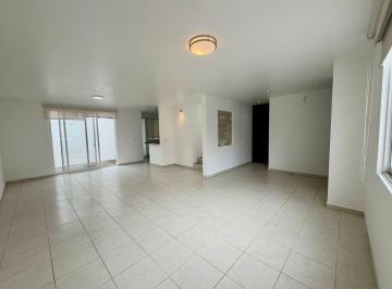 Casa de 3 habitaciones, Querétaro · Casa en Venta en El Refugio, Excelente Precio