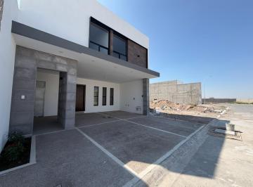 Casa · 205m² · 3 Recámaras · 2 Estacionamientos · Casa en Preventa en Viñedos, Torreon, Coahuila