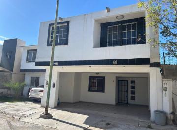 Casa · 184m² · 3 Recámaras · 2 Estacionamientos · Casa en Venta en Villa Diamante, Torreón Coahuila
