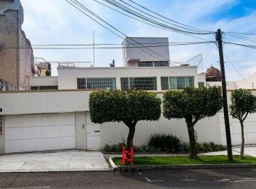 Casa de 3 habitaciones, Miguel Hidalgo · Casa en Renta en Lomas de Chapultepec