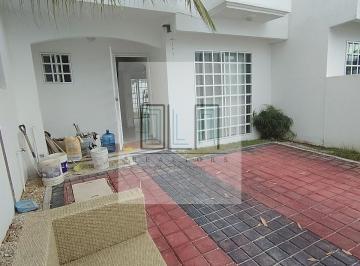 Casa · 150m² · 3 Recámaras · 2 Estacionamientos · Casa - Villa Marino