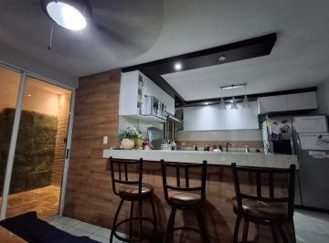 Casa · 175m² · 3 Recámaras · 1 Estacionamiento · Casa en Fraccionamiento Privadas del Poniente