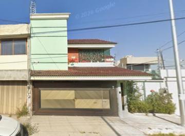 Casa de 4 habitaciones, Puebla · Venta de Casa en Puebla de Zaragoza, Puebla.