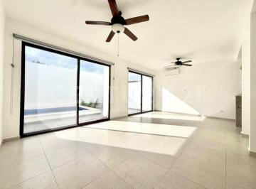 Casa · 185m² · 3 Recámaras · 2 Estacionamientos · Casa en Renta en Aqua | 3 Rec | Alberca