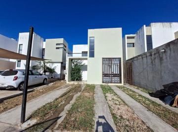 43fc0318e9f2f50bd97d2b67b23d48c78b4b6723607d7432255521f59f41204f · Casa en Renta Al Norte de Merida Floresta