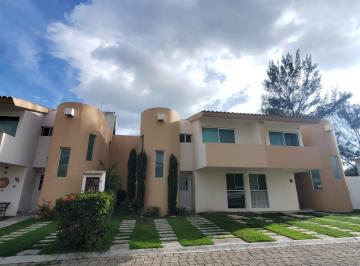 Casa de 3 habitaciones, San Pedro Cholula · Casa en Renta – San Pedro Cholula / Zerezotla. Fracc. San Carlos.