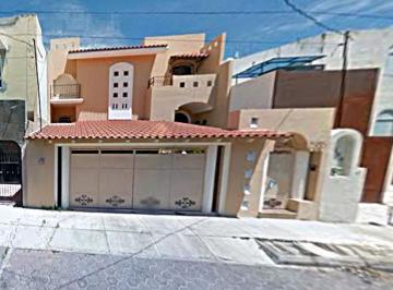 Casa de 4 habitaciones, Colima · Casa en Venta en Colima Colima Jardines Vista Hermosa