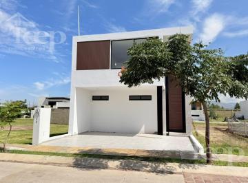 Casa · 190m² · 3 Recámaras · 2 Estacionamientos · Casa en Venta en Mayorca Residencial