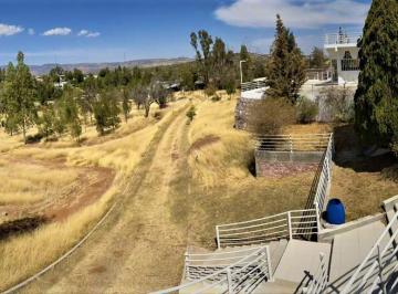 Quinta · 29204m² · 2 Recámaras · 60 Estacionamientos · Terreno con Salon Para Eventos en Renta en La Cieneguita, Salida a Calvillo