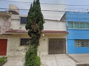 Casa de 3 habitaciones, Gustavo A. Madero · - Remate Bancario - Casa en Gustavo a Madero