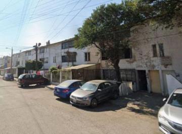 Casa de 2 habitaciones, Tlalnepantla de Baz · Venta de Casa en El Rosario Ceylan, Tlalnepantla de Baz, Edo. de Méx. Solo Recursos Propios.