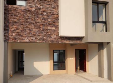 Casa de 3 habitaciones, Centro · Casa en Venta, 3 Recámaras con Baño Propio Fracc. Diamante