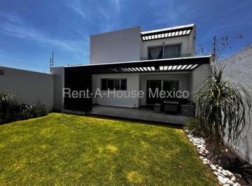 Casa en condominio de 3 habitaciones, Querétaro · Casa en Venta en Cumbres de Lago