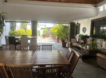 Casa · 670m² · 6 Estacionamientos · Casa Venta Callejon de Los Mendoza El Pueblito