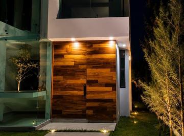 79218defbbf6bac624eec1616d96d4cfb876bf3a339bf565c1c2493b70a06308 · Se Renta Moderna Casa en El Cielo Junto a Area Arbolada