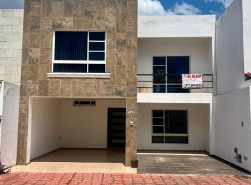 Casa en condominio de 4 habitaciones, León · Casa en Renta Fraccionamiento Jardines Santa Fe