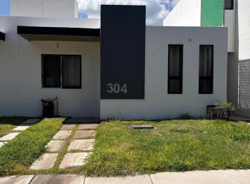 Casa · 3 Recámaras · Casa en Renta Ventanales de Santa Maria